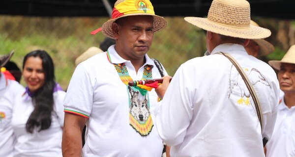 El pueblo Emberá del Resguardo Indígena de Origen Colonial Cañamomo Lomaprieta en Colombia denuncia el asesinato de un líder que defendía derechos territoriales